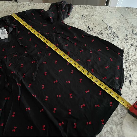 Torrid Red Bow Print Rayon Twill Tie Neck Peasant Top 3X NWT Tossed Bows - Picture 10 of 14
